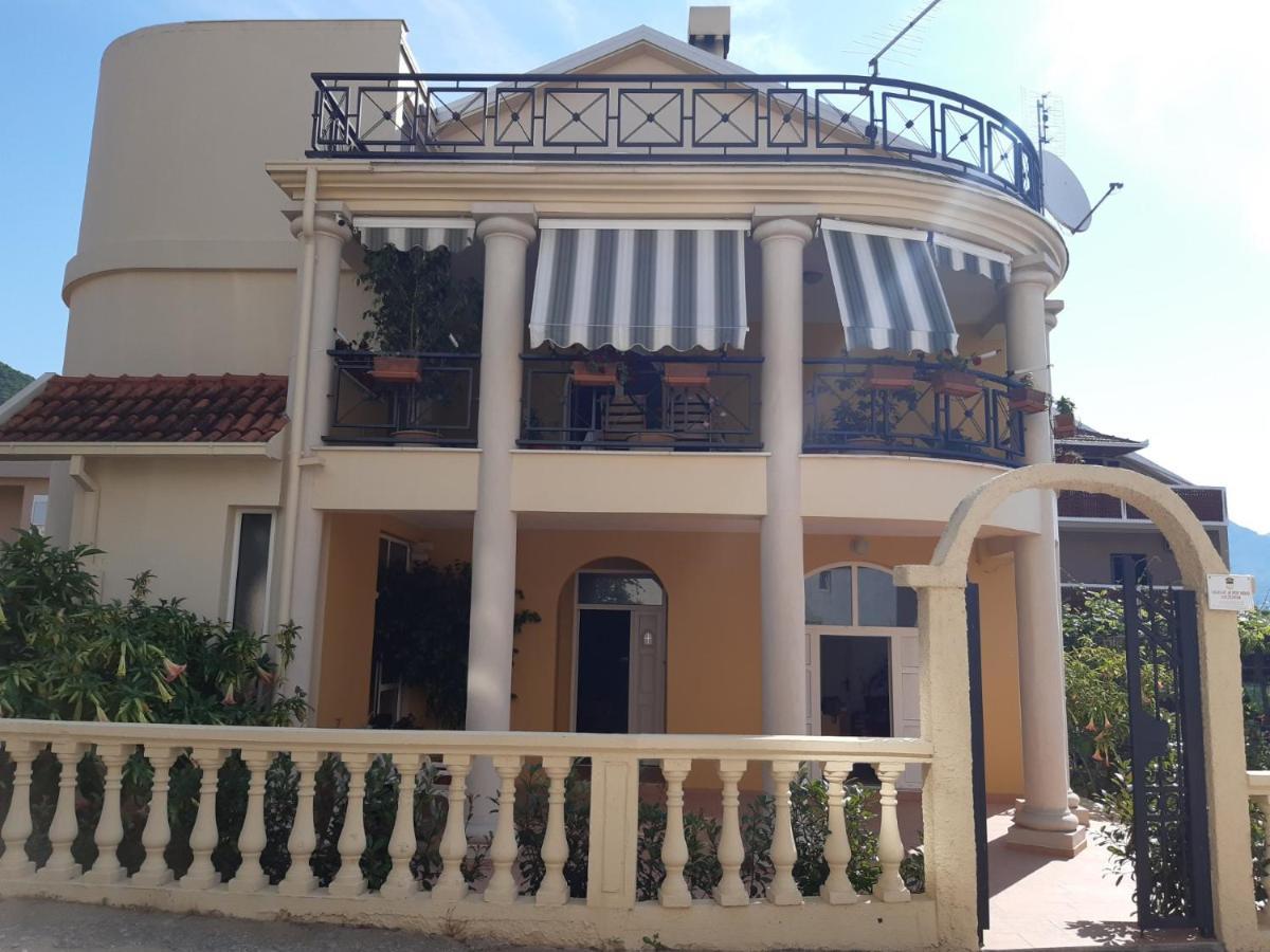 Apartmani Radovic بِييلا المظهر الخارجي الصورة